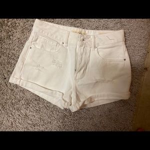 BULLHEAD high rise white jean shorts